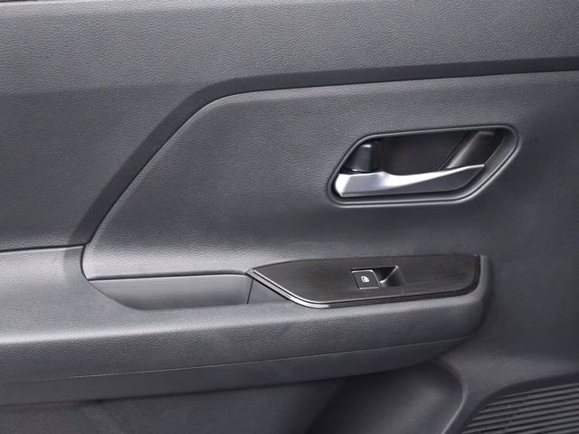 2026 Super Black Nissan Kicks SR FWD SUV