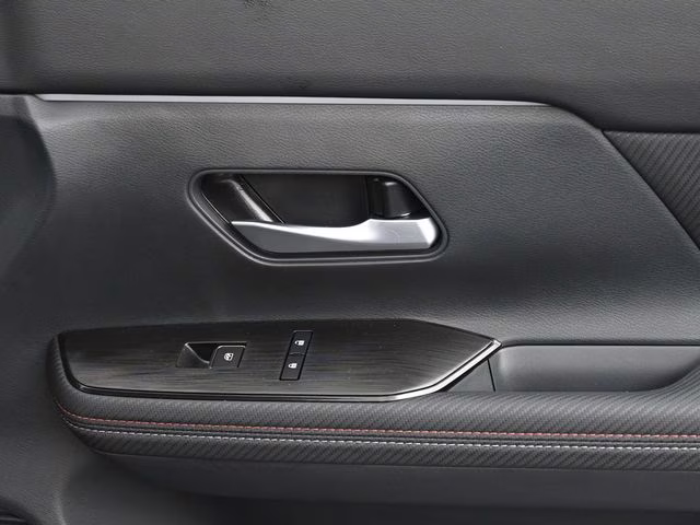 2026 Super Black Nissan Kicks SR FWD SUV