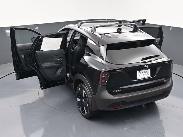 2026 Super Black Nissan Kicks SR FWD SUV