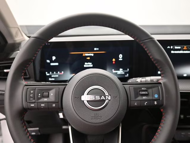 2026 Aspen White Tricoat Nissan Kicks SR FWD SUV