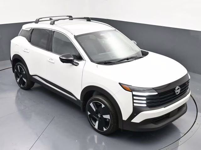 2026 Aspen White Tricoat Nissan Kicks SR FWD SUV