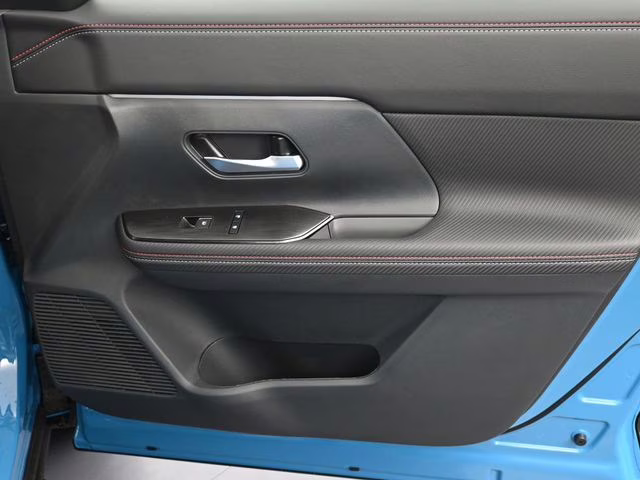 2026 Arctic Ice Blue/Black Nissan Kicks SR FWD SUV