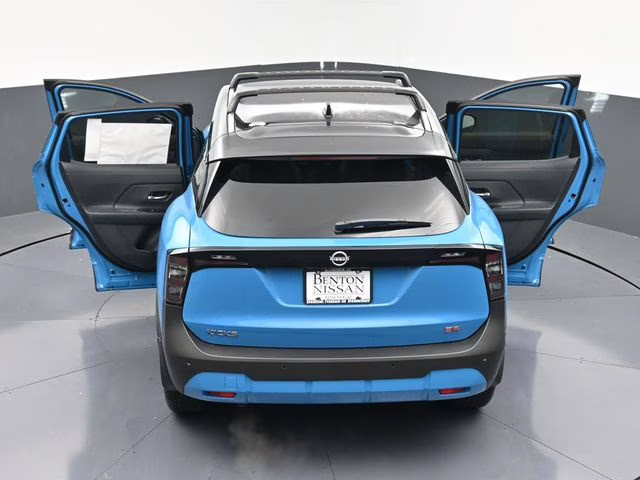 2026 Arctic Ice Blue/Black Nissan Kicks SR FWD SUV