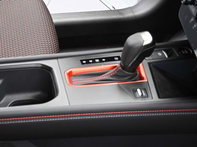 2026 Aspen White Tricoat Nissan Kicks SR FWD SUV