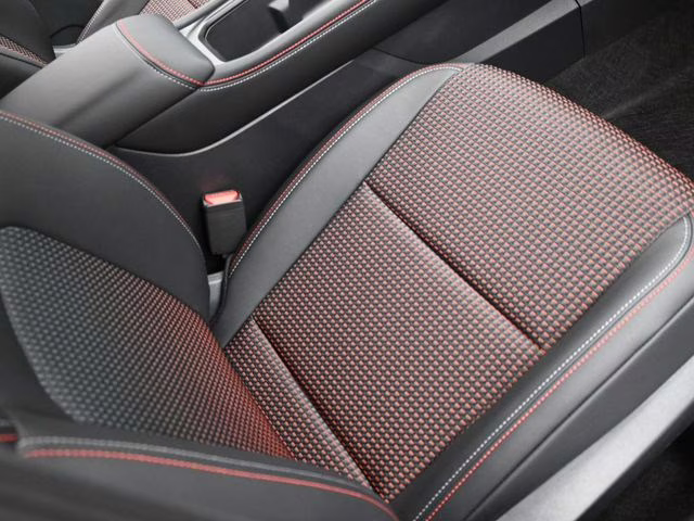 2026 Gun Metallic/Super Black Nissan Kicks SR FWD SUV