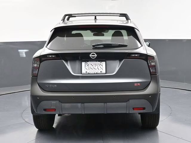 2026 Gun Metallic/Super Black Nissan Kicks SR FWD SUV