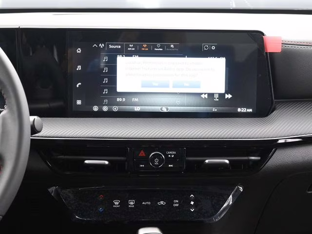 2026 Super Black Nissan Kicks SR FWD SUV