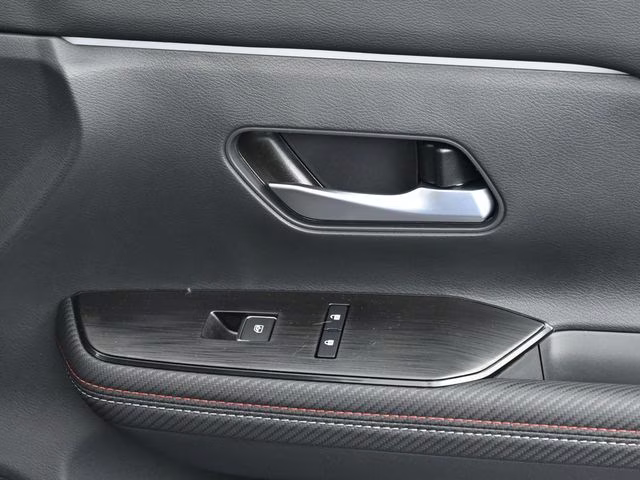 2026 Super Black Nissan Kicks SR FWD SUV