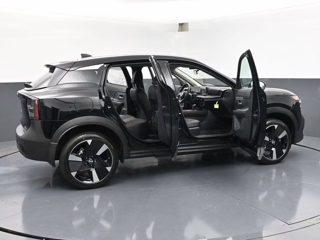 2026 Super Black Nissan Kicks SR FWD SUV