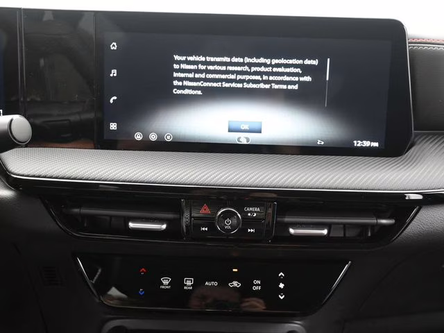 2026 Arctic Ice Blue/Black Nissan Kicks SR FWD SUV