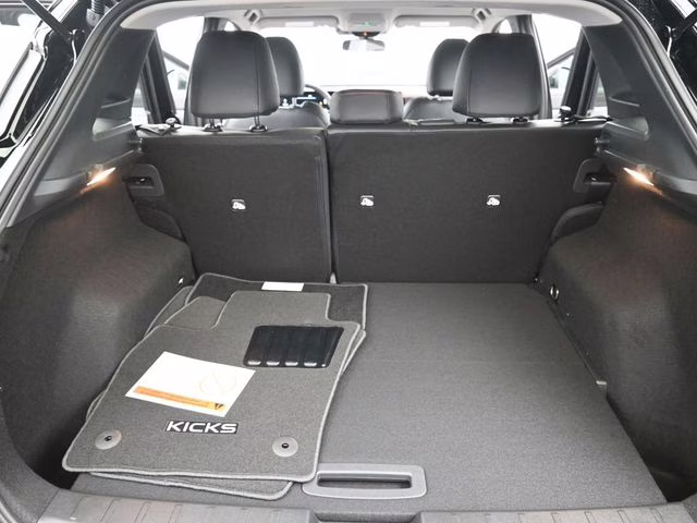 2026 Super Black Nissan Kicks SR FWD SUV