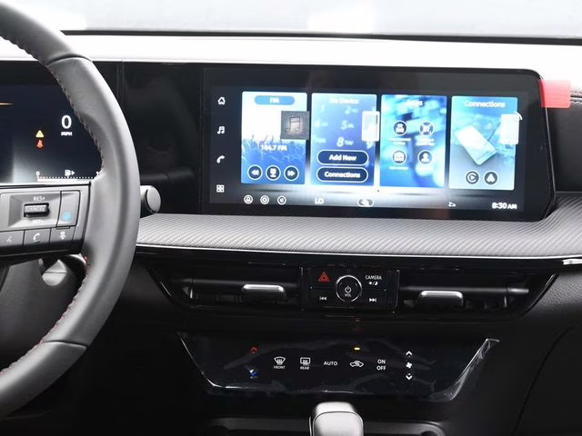 2026 Gun Metallic/Scarlet Ember Tintcoat Nissan Kicks SR FWD SUV