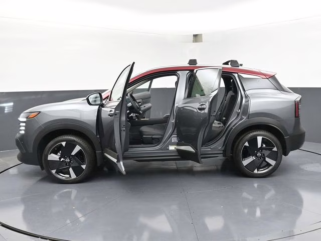 2026 Gun Metallic/Scarlet Ember Tintcoat Nissan Kicks SR FWD SUV