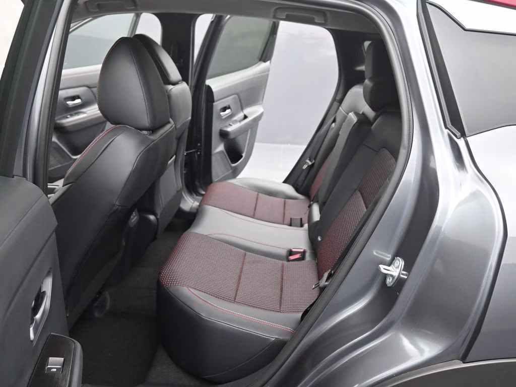 2026 Gun Metallic/Scarlet Ember Tintcoat Nissan Kicks SR FWD SUV