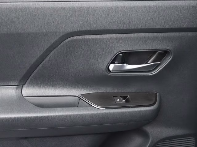 2026 Super Black Nissan Kicks SR FWD SUV