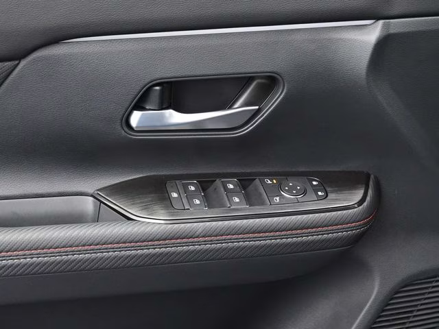 2026 Super Black Nissan Kicks SR FWD SUV