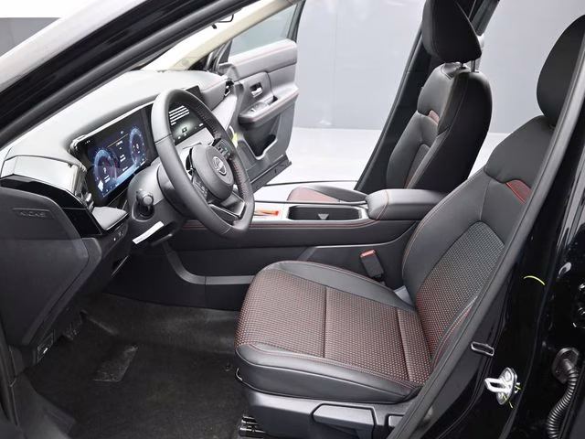 2026 Super Black Nissan Kicks SR FWD SUV