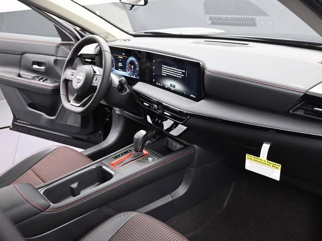 2026 Super Black Nissan Kicks SR FWD SUV