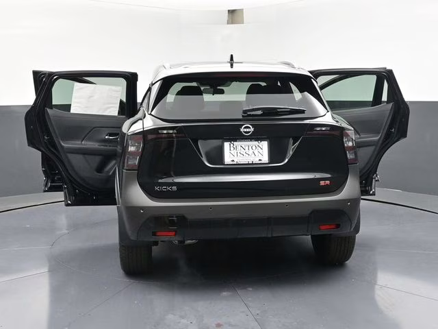 2026 Super Black Nissan Kicks SR FWD SUV