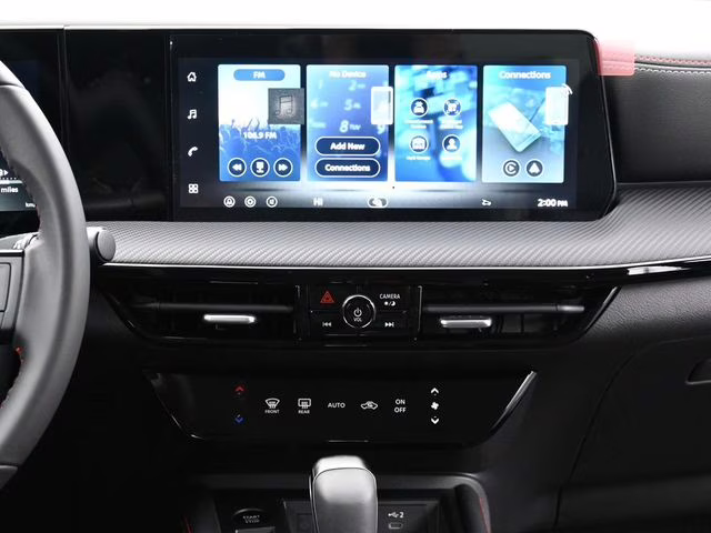 2026 Aspen White Tricoat Nissan Kicks SR FWD SUV