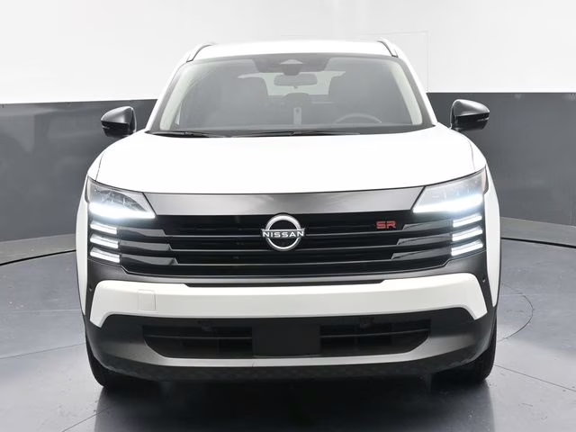 2026 Aspen White Tricoat Nissan Kicks SR FWD SUV