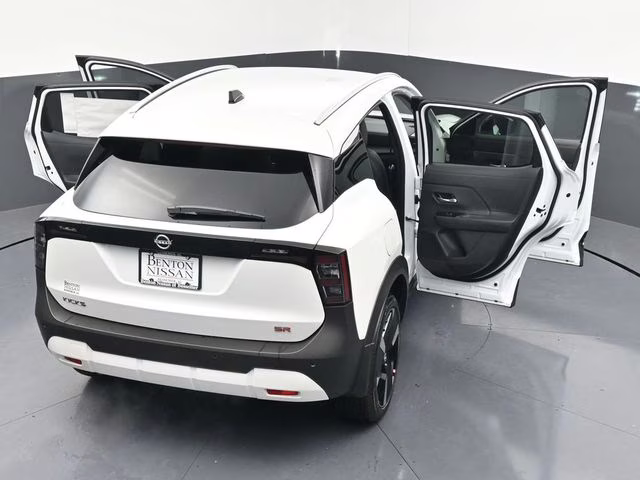 2026 Aspen White Tricoat Nissan Kicks SR FWD SUV