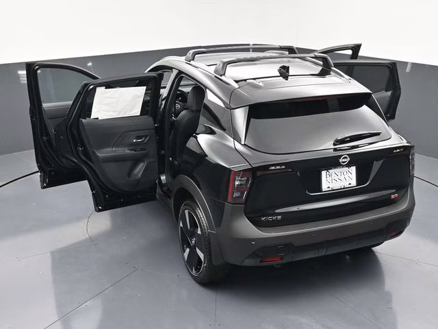 2026 Super Black Nissan Kicks SR FWD SUV