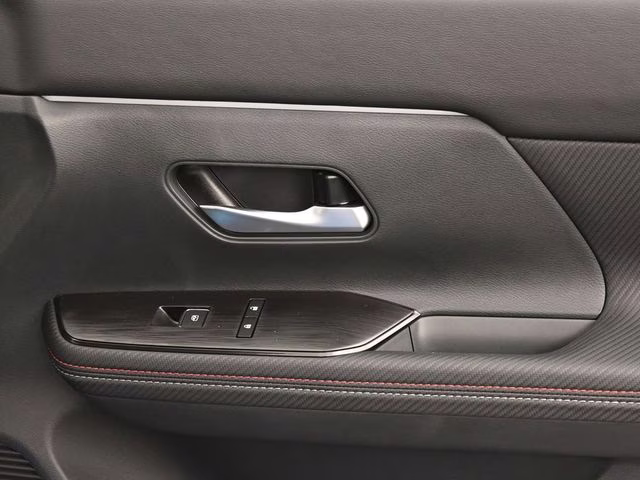 2026 Arctic Ice Blue/Black Nissan Kicks SR FWD SUV