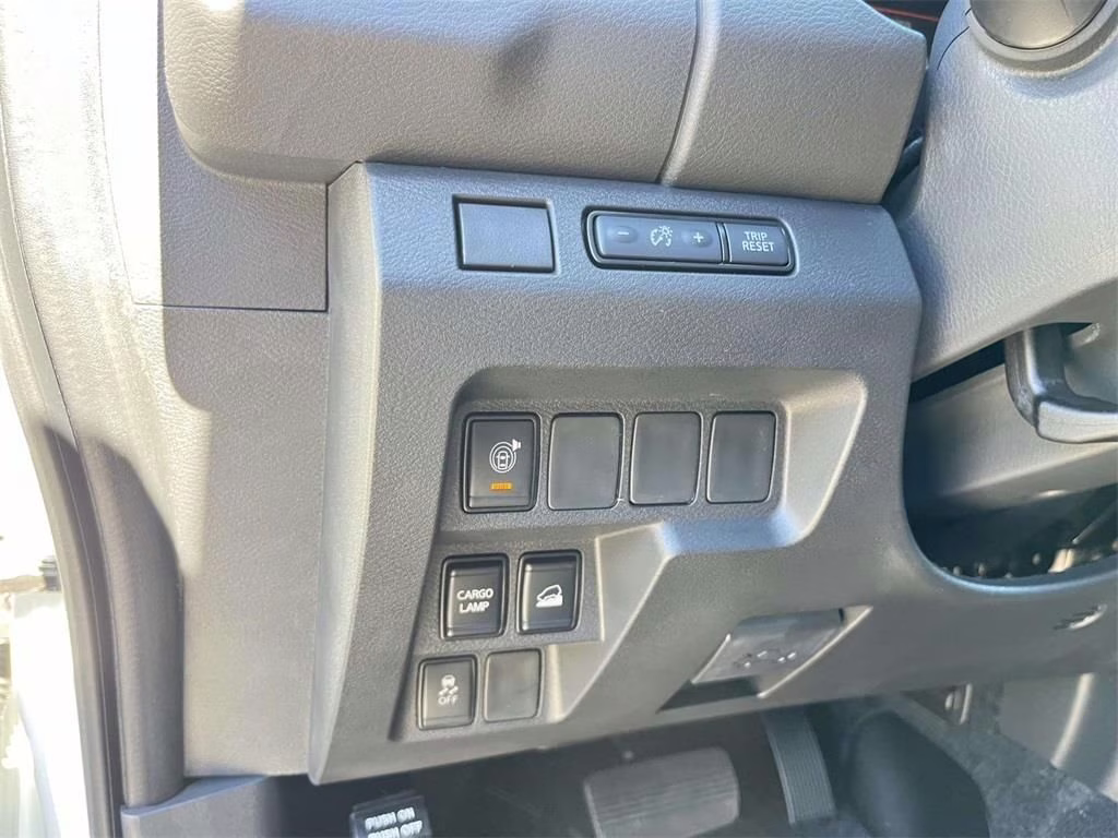 2026 Glacier White Nissan Frontier S 4X4 Truck