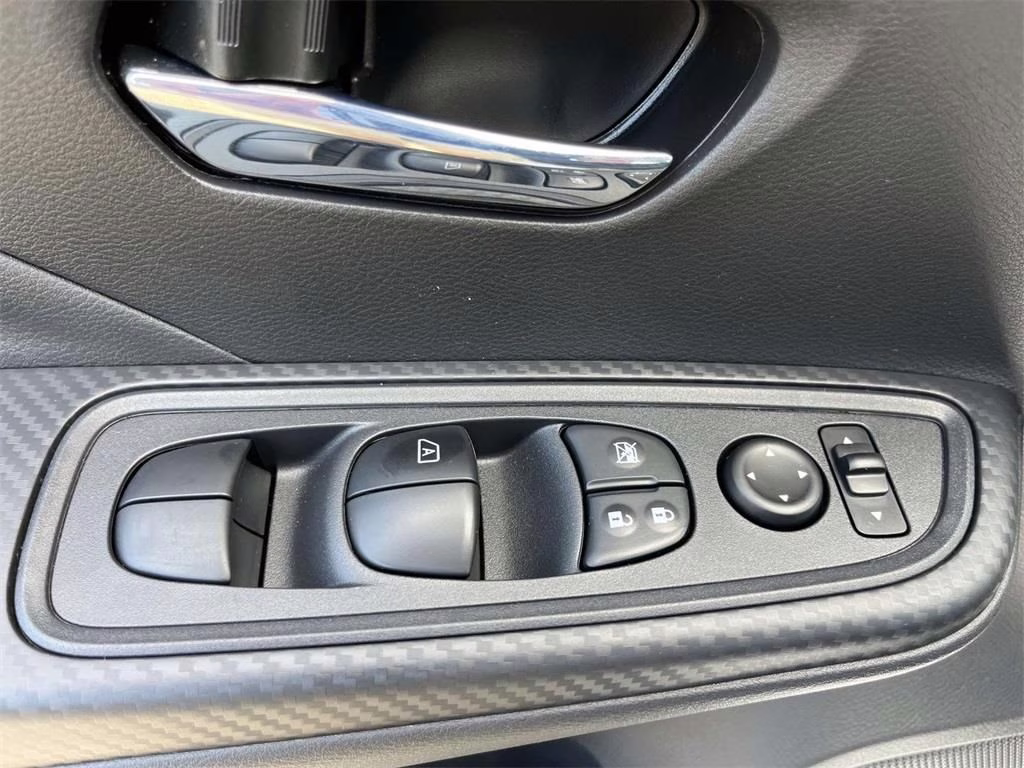 2025 Gray Sky Pearl Nissan Versa 1.6 SV FWD Sedan