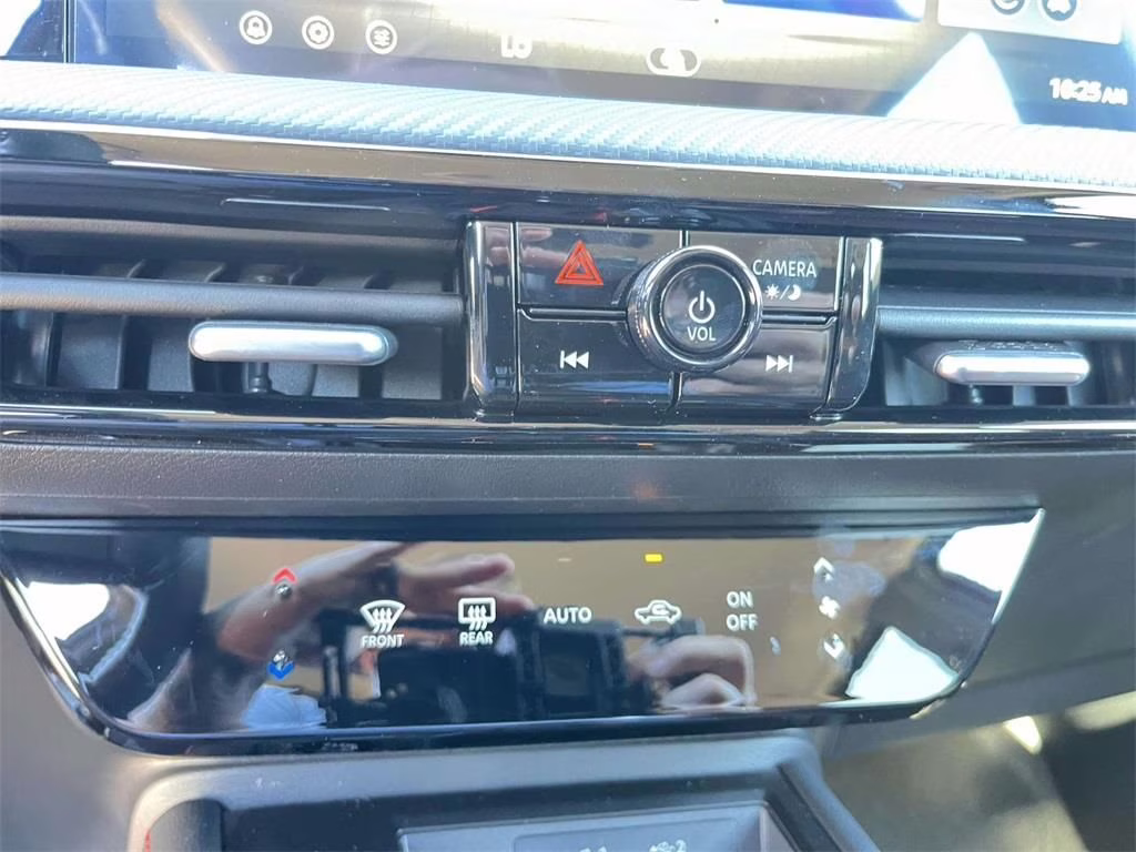 2026 Scarlet Ember Tintcoat Nissan Kicks SR FWD SUV