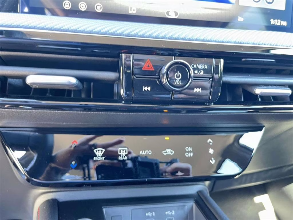 2026 Gun Metallic Nissan Kicks SR FWD SUV