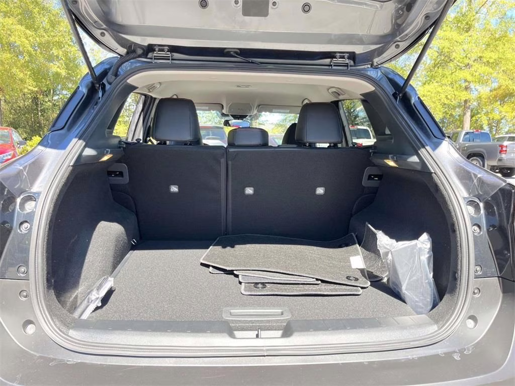 2026 Gun Metallic Nissan Kicks SR FWD SUV