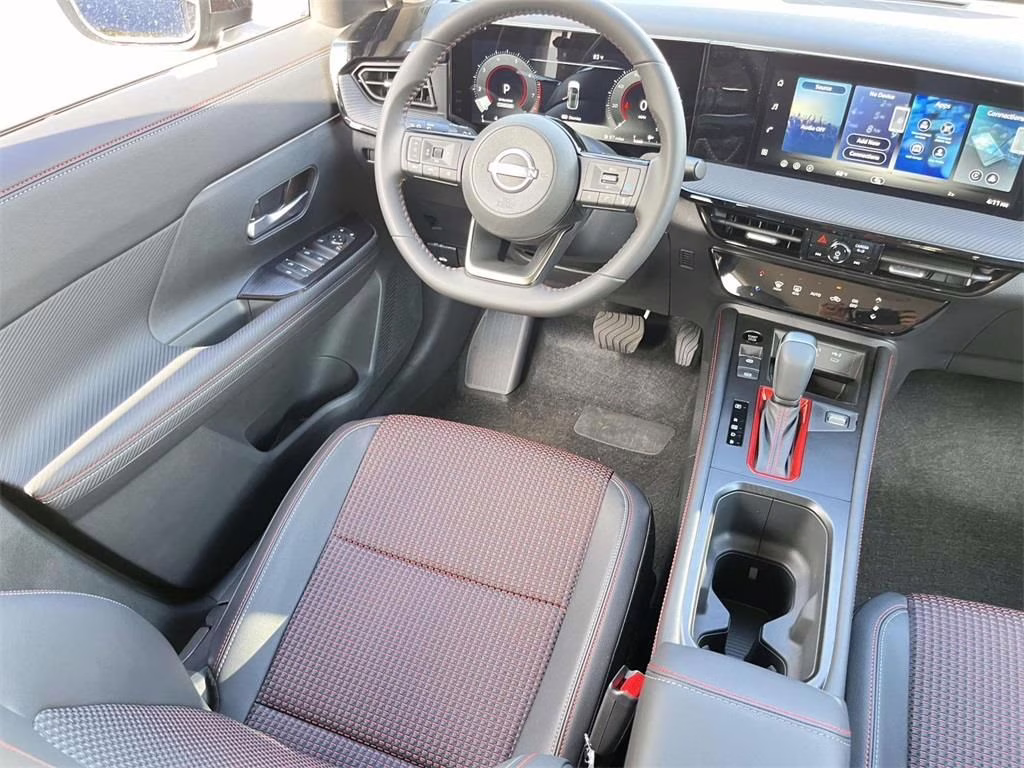 2026 Super Black Nissan Kicks SR FWD SUV