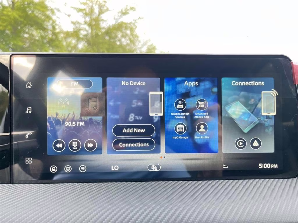 2026 Aspen White Tricoat Nissan Kicks SR FWD SUV