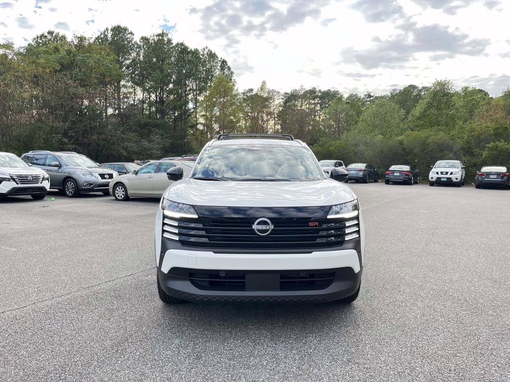 2026 Aspen White Tricoat Nissan Kicks SR FWD SUV