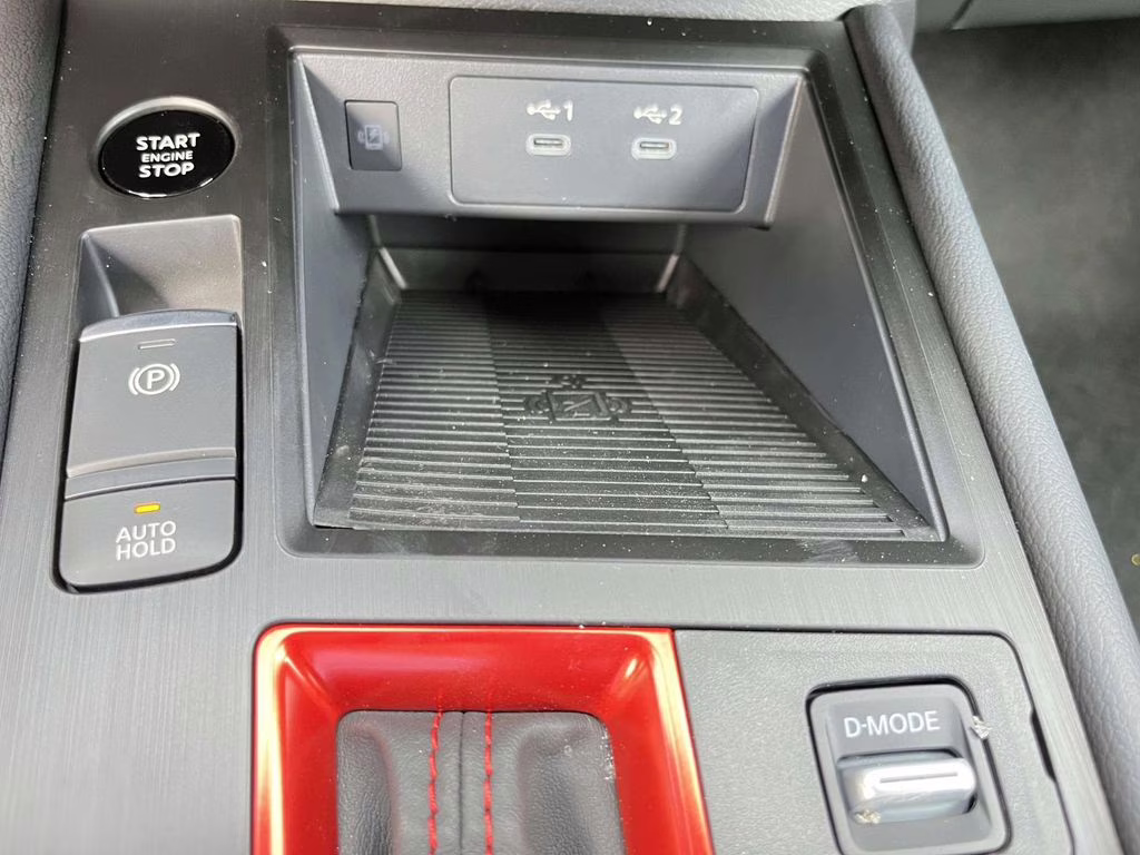 2026 Aspen White Tricoat Nissan Kicks SR FWD SUV