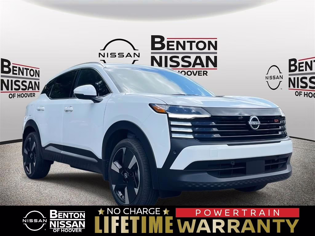 2025 Aspen White Tricoat Nissan Kicks SR AWD SUV