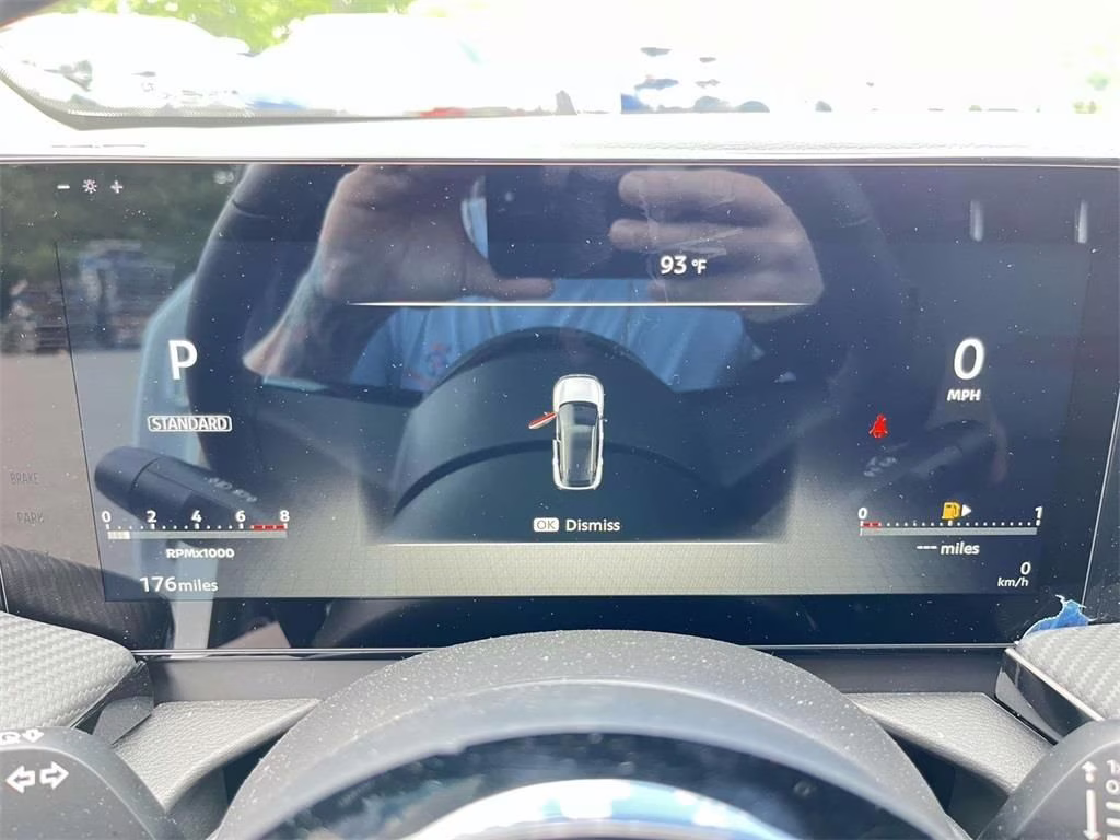 2025 Aspen White Tricoat Nissan Kicks SR AWD SUV