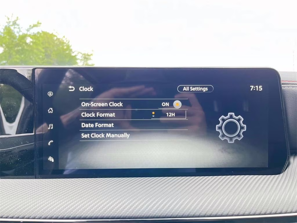 2025 Aspen White Tricoat Nissan Kicks SR AWD SUV