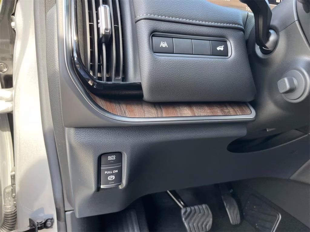 2026 Brilliant Silver Metallic Nissan Armada SL RWD SUV