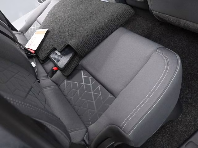 2026 Gun Metallic Nissan Frontier SV 4X4 Truck