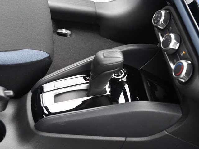 2025 Aspen White Tricoat Nissan Versa 1.6 SV FWD Sedan