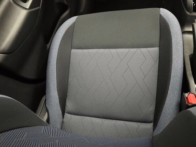 2025 Gray Sky Pearl Nissan Versa 1.6 SV FWD Sedan