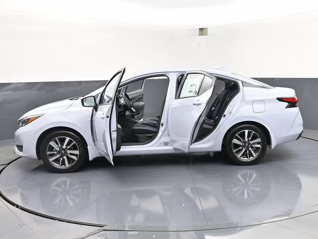2025 Gray Sky Pearl Nissan Versa 1.6 SV FWD Sedan