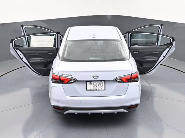 2025 Gray Sky Pearl Nissan Versa 1.6 SV FWD Sedan