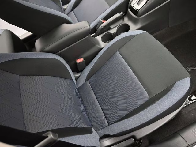 2025 Aspen White Tricoat Nissan Versa 1.6 SV FWD Sedan