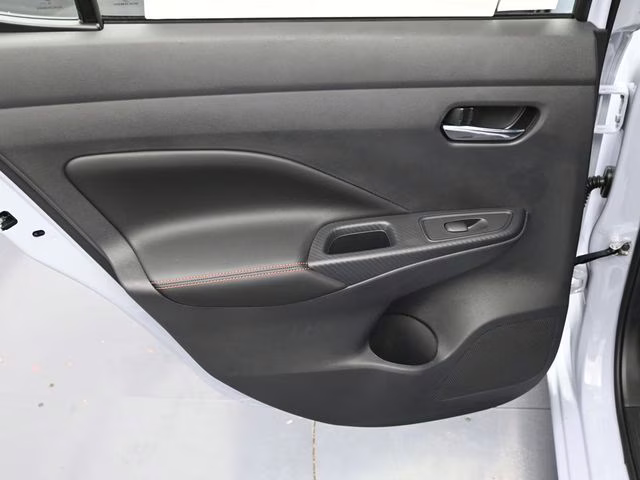 2025 Gray Sky Pearl Nissan Versa 1.6 SR FWD Sedan