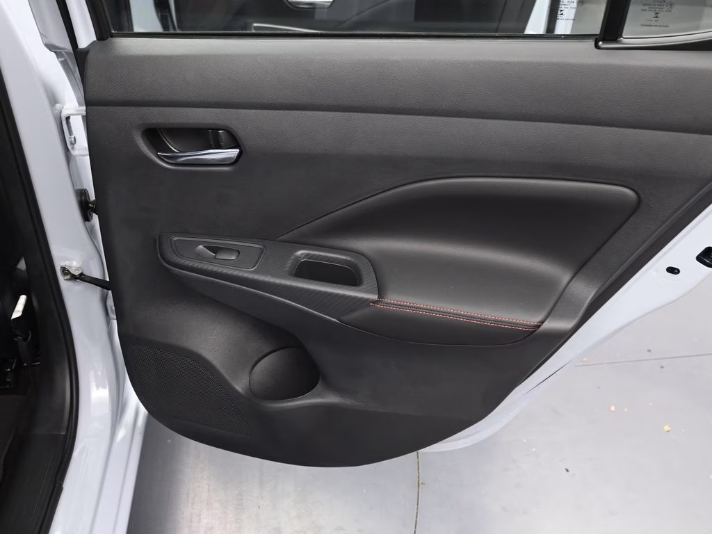 2025 Gray Sky Pearl Nissan Versa 1.6 SR FWD Sedan