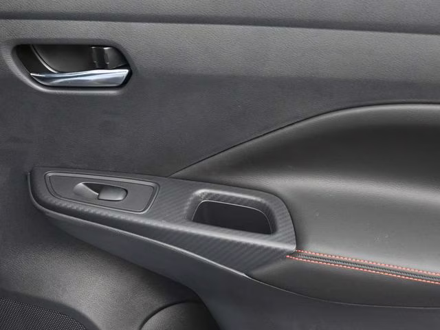 2025 Gray Sky Pearl Nissan Versa 1.6 SR FWD Sedan